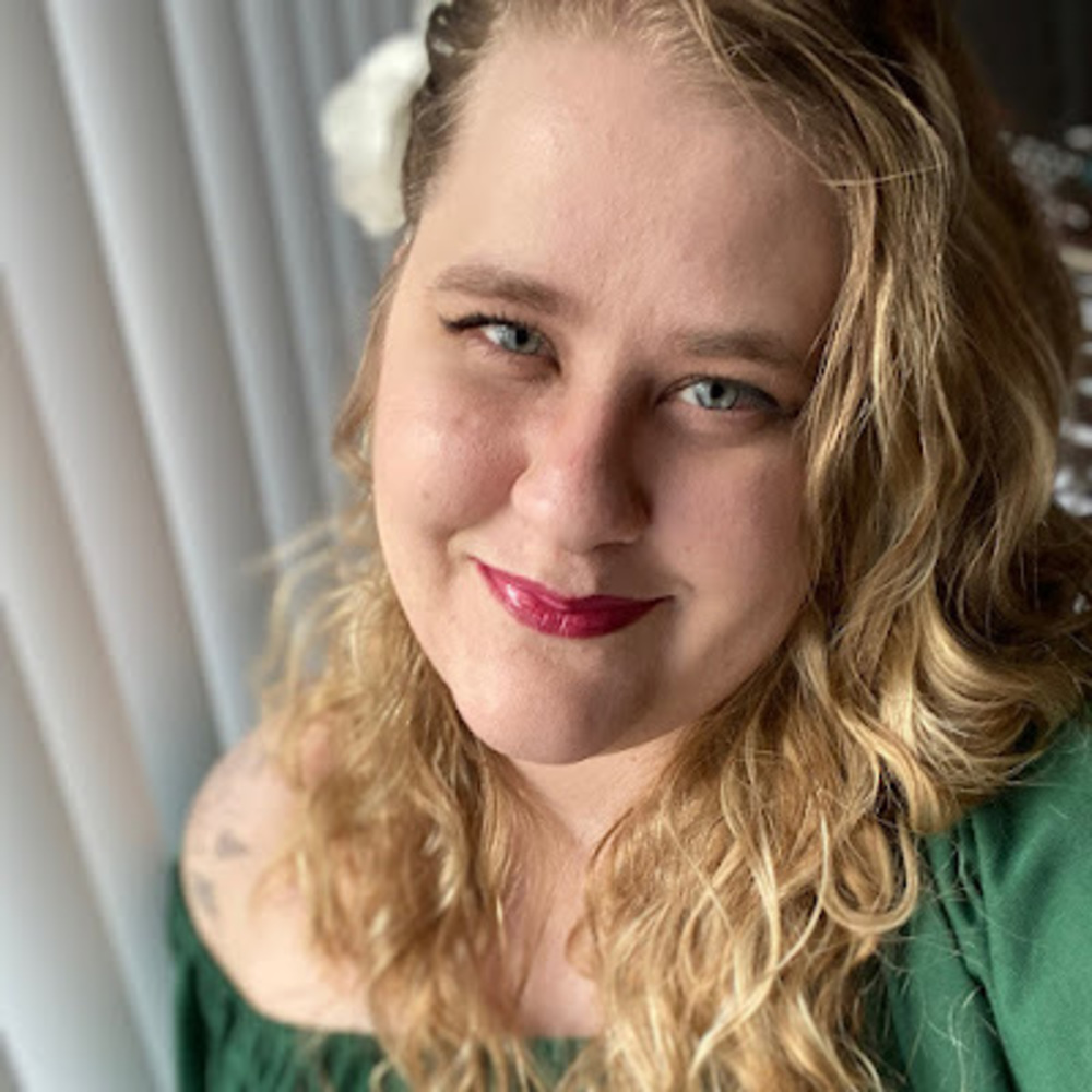 Meet your Posher, Victoria